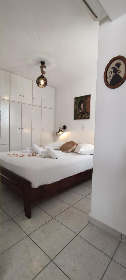 Kapetanos Rooms Naxos City Exterior photo